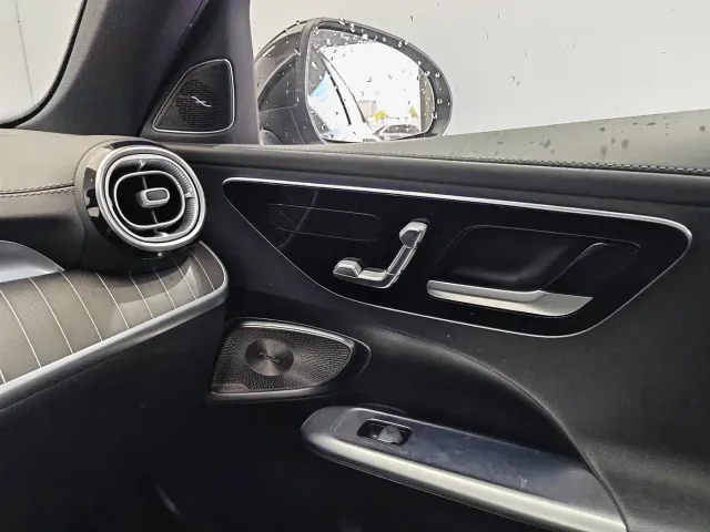 Mercedes-Benz C-Class — Фото автомобиля 16