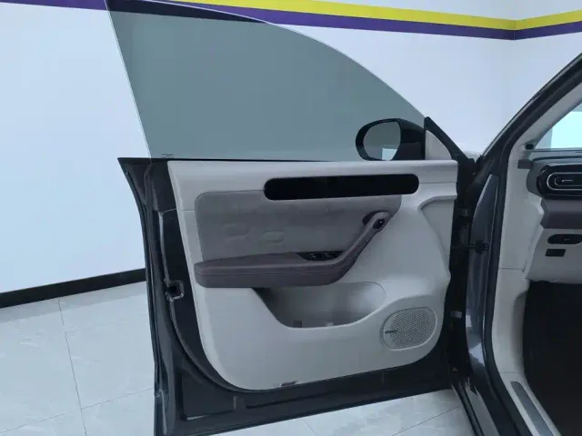 Leapmotor C11 — Фото автомобиля 7