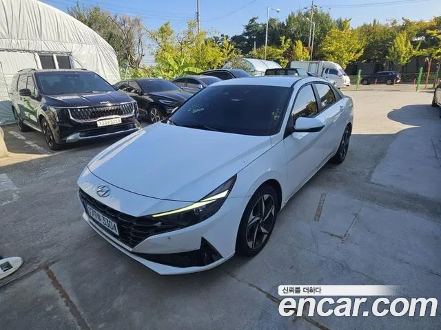 Hyundai Avante CN7 — Фото автомобиля 3