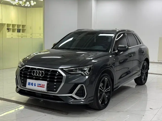 Фотография автомобиля — Audi Q3