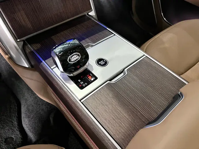 Land Rover Range Rover — Фото автомобиля 23