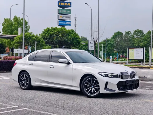 BMW 3 Series — Фото автомобиля 3