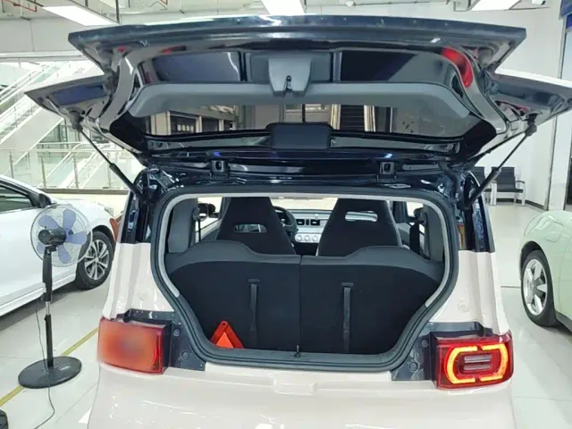 Wuling Hongguang Mini EV — Фото автомобиля 18