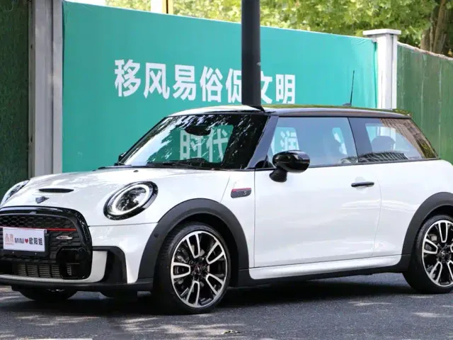 MINI Hatch — Фото автомобиля 10