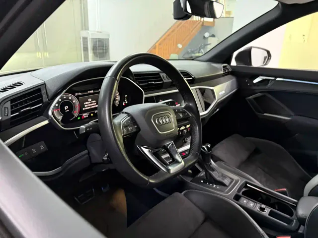 Audi Q3 — Фото автомобиля 10