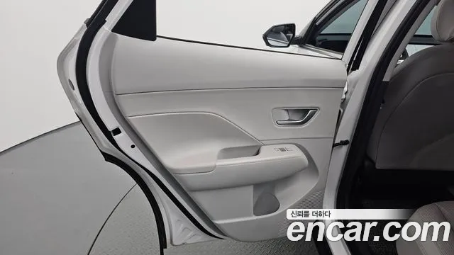 Hyundai Kona SX2 — Фото автомобиля 13