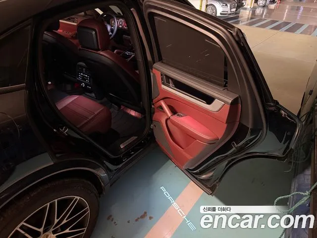 Porsche Cayenne PO536 — Фото автомобиля 4