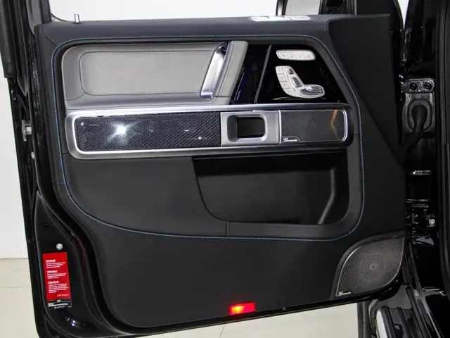 Mercedes-Benz G-Class — Фото автомобиля 16