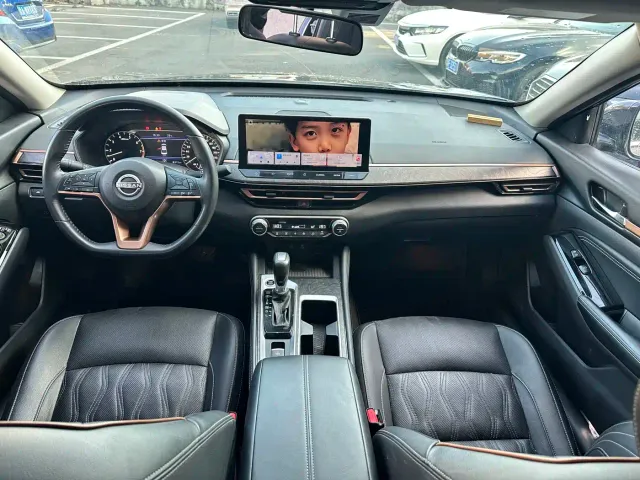 Nissan Teana — Фото автомобиля 14