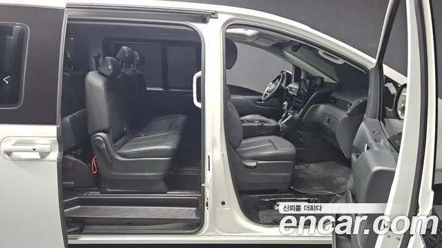 Hyundai Staria — Фото автомобиля 11