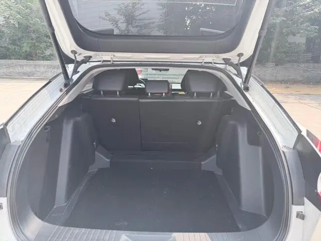 Toyota bZ5 — Фото автомобиля 15