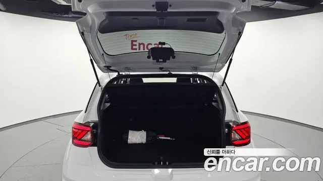 Hyundai Venue Venue 1.6 Premium — Фото автомобиля 20
