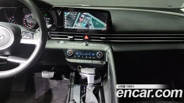 Hyundai AVANTE Avante (CN7) — Фото автомобиля 14