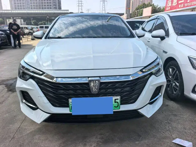Roewe i6 MAX EV — Фото автомобиля 2