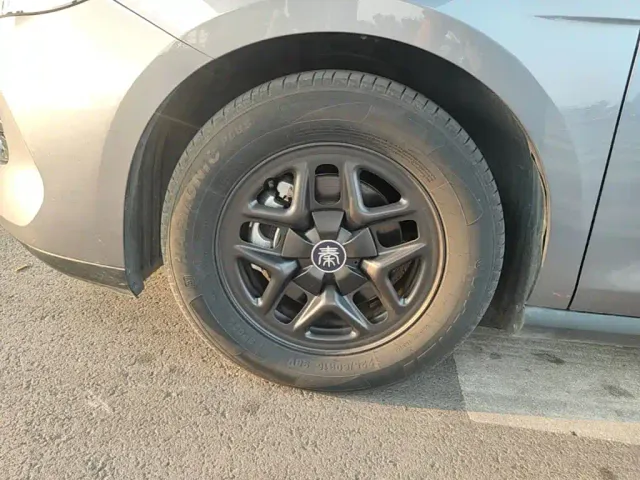 BYD Qin PLUS — Фото автомобиля 22