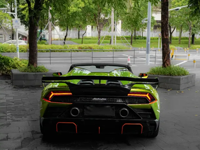 Lamborghini Huracan — Фото автомобиля 17