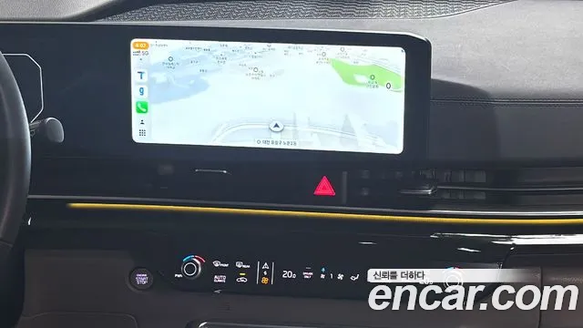 Kia Canival — Фото автомобиля 9