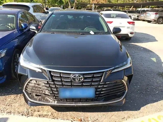 Toyota Avalon — Фото автомобиля 2