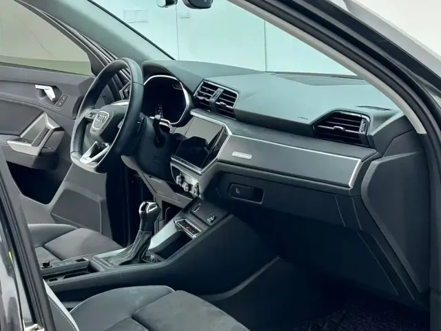 Audi Q3 — Фото автомобиля 8