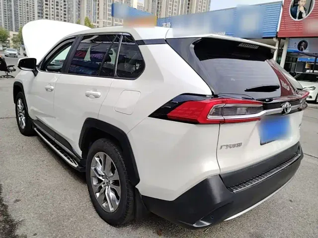 Toyota Wildlander — Фото автомобиля 4