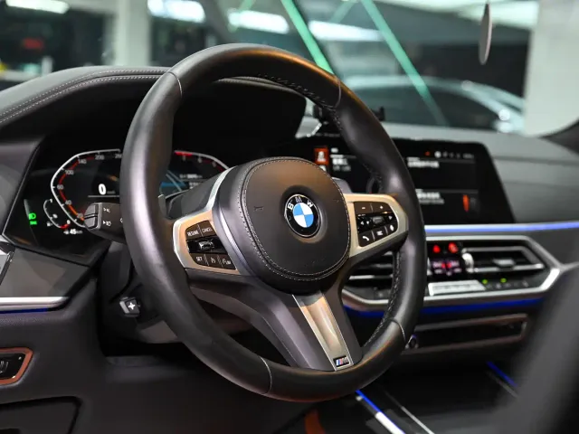 BMW X7 — Фото автомобиля 12