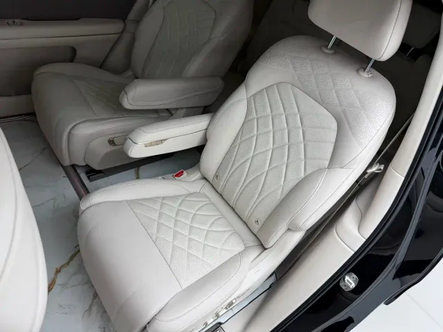 IM Motors LS9 — Фото автомобиля 22