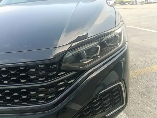 Volkswagen Passat — Фото автомобиля 23