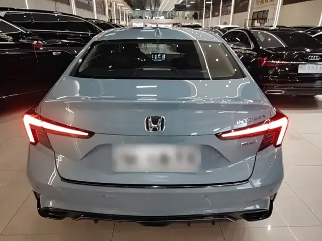 Honda Integra 2023 2.0L e:HEV Sharp Premium Edition — Фото автомобиля 5