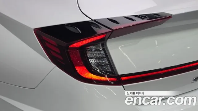 Hyundai Sonata — Фото автомобиля 8