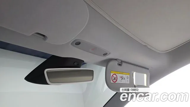 Tesla Model 3 — Фото автомобиля 27