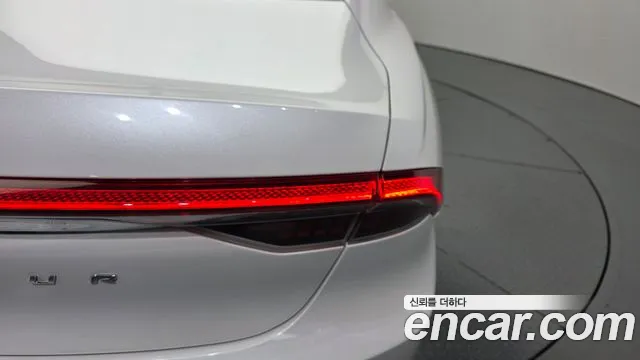 Hyundai Grandeur (New) Hybrid — Фото автомобиля 8