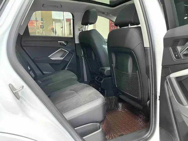 Audi Q3 — Фото автомобиля 13