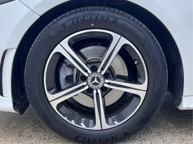 Mercedes-Benz A-Class — Фото автомобиля 14