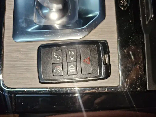 Land Rover Range Rover Evoque — Фото автомобиля 8