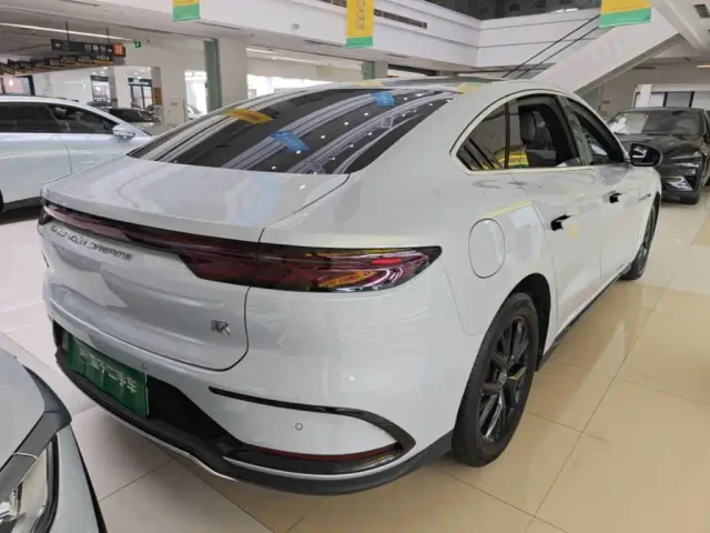 BYD Han — Фото автомобиля 6