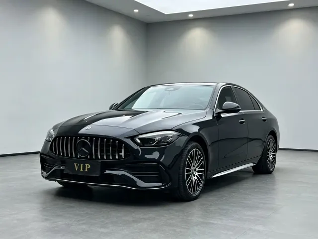 Фотография автомобиля — Mercedes-Benz C-Class