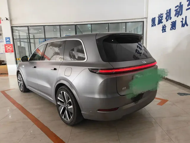 Li Auto L9 — Фото автомобиля 6