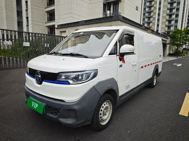 Фотография автомобиля — Foton Zhilan Jingling E7