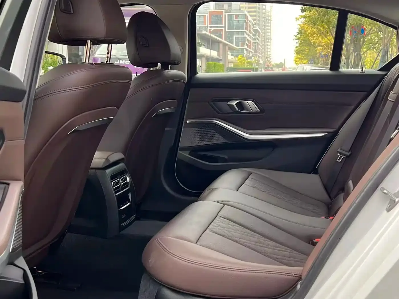 BMW BMW i3 2022 eDrive 35 L — Фото автомобиля 11