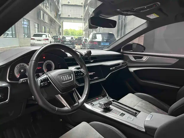Audi A6L — Фото автомобиля 10