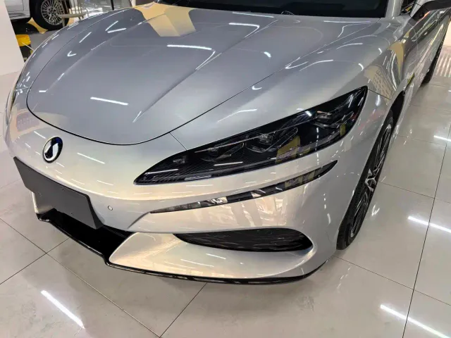 Denza Z9GT — Фото автомобиля 13