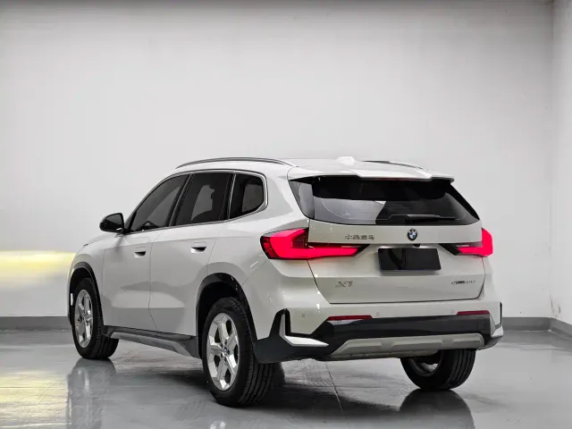BMW X1 — Фото автомобиля 6
