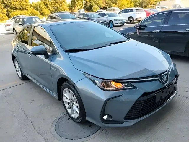 Toyota Corolla — Фото автомобиля 3