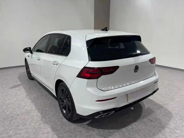 Volkswagen Golf — Фото автомобиля 5