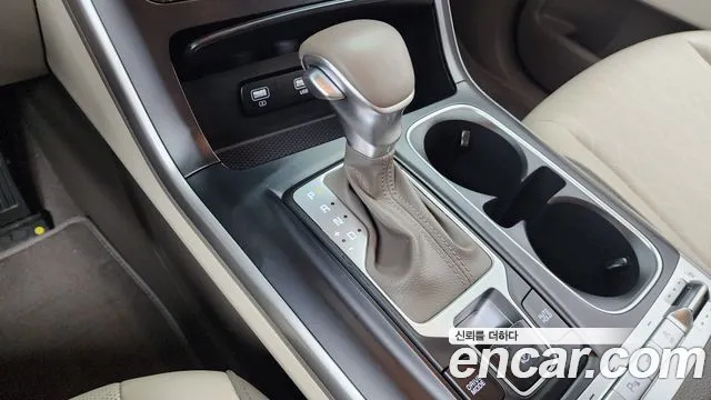 Kia Canival Carnival 4 поколение Дизель 11 мест Prestige — Фото автомобиля 9