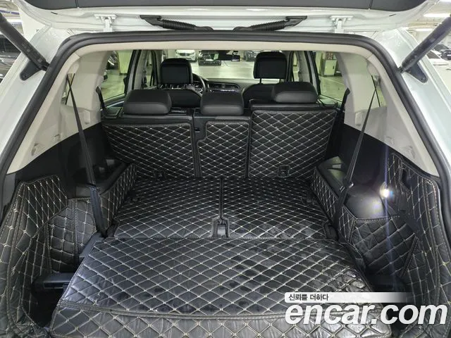Volkswagen Tiguan — Фото автомобиля 17