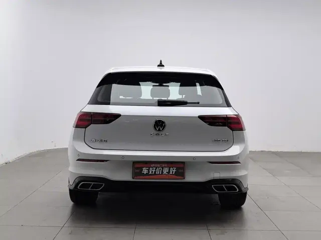 Volkswagen Golf — Фото автомобиля 4