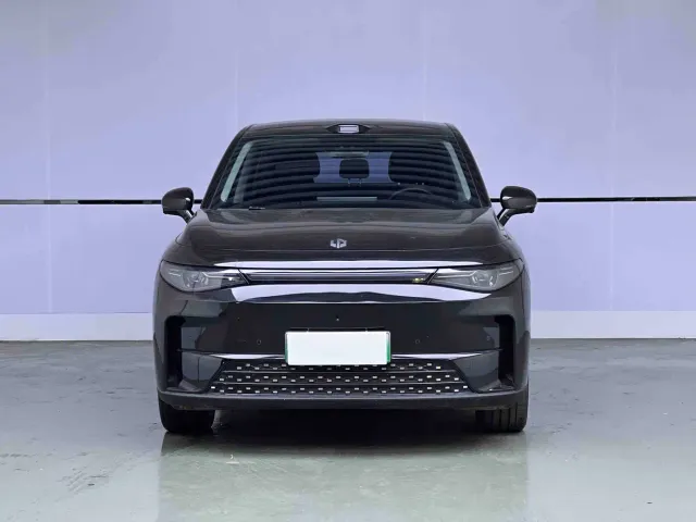 Leapmotor C10 — Фото автомобиля 2