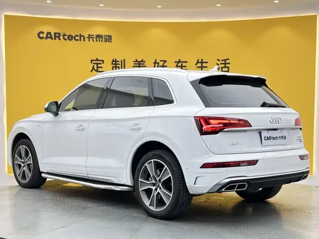 Audi Q5L — Фото автомобиля 5