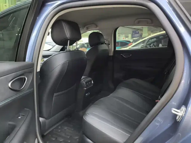BYD Seal 05 DM-i — Фото автомобиля 16
